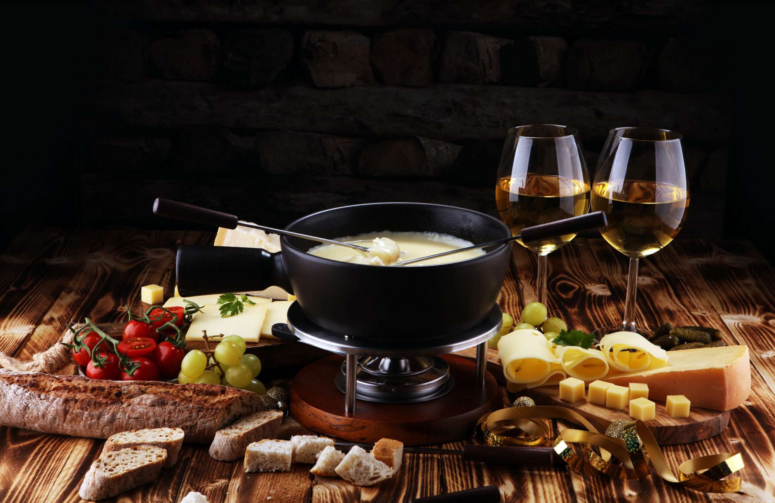 GettyImages-1064316382-Fondueschiff