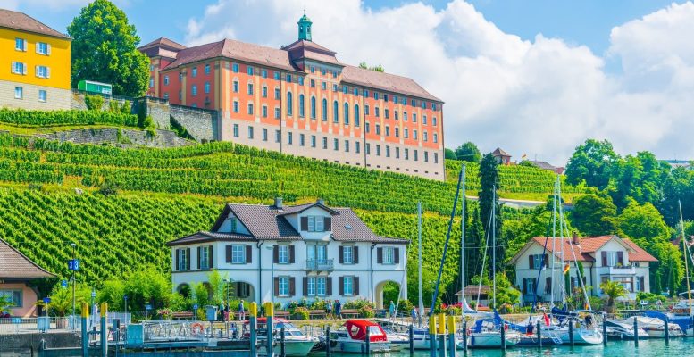 Meersburg Schloss mit Yachthafen